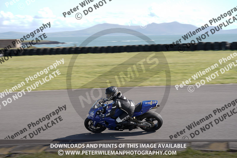 anglesey no limits trackday;anglesey photographs;anglesey trackday photographs;enduro digital images;event digital images;eventdigitalimages;no limits trackdays;peter wileman photography;racing digital images;trac mon;trackday digital images;trackday photos;ty croes